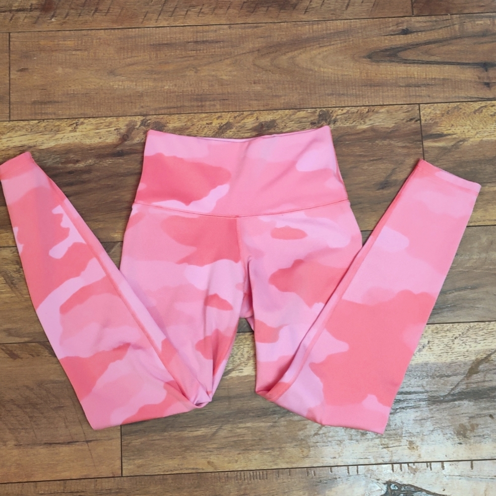 Pink Camouflage Leggings